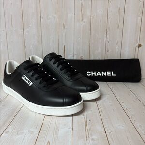 CHANEL Calfskin Leather CC Sneakers Black Sz 41 / 8
